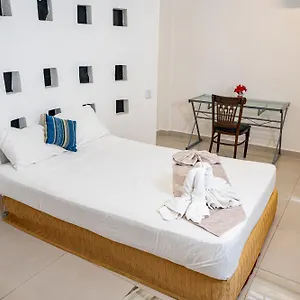 https://casa-playa-hermosa.quintano-roohotels.com